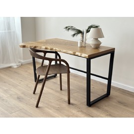 Письменный стол ручной работы из массива дерева